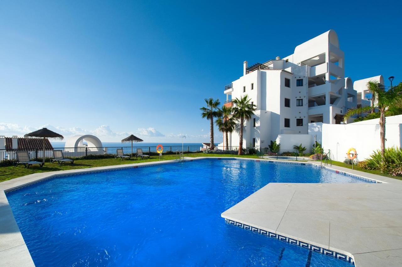Amplio Apartamento De 2 Dormitorios Vista Mar Lateral Торрокс-Коста Экстерьер фото