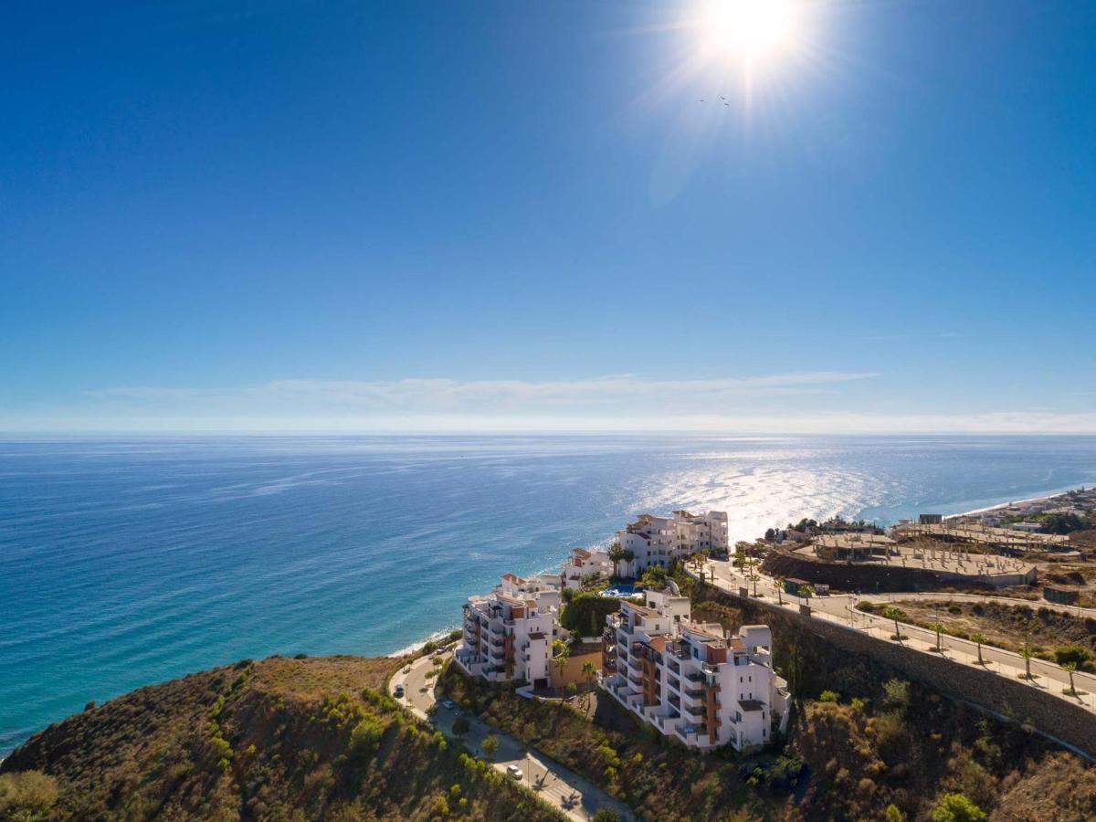 Amplio Apartamento De 2 Dormitorios Vista Mar Lateral Торрокс-Коста Экстерьер фото